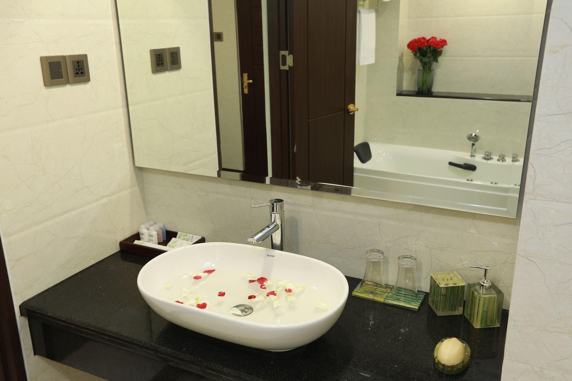 Rose Palace Hotel Янгон Экстерьер фото